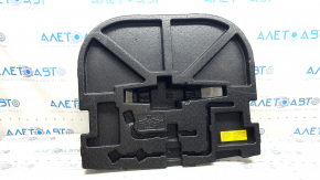 The foam under the Toyota Camry v55 15-17 USA tool is dented.