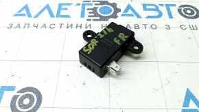 Kia Sorento 21-25 passenger seat charging port