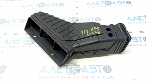 Air duct from the air intake of the Kia Sorento 21-25 HEV, PHEV