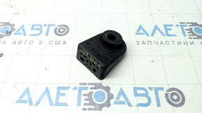 Upper right radiator mount for Kia Sorento 21-25 (rubber + plastic)