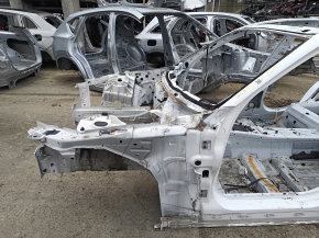 Front left quarter panel of Alfa Romeo Giulia 17-25 on the body, blue