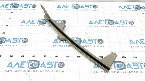 Right rear door glass guide for Kia Sorento 21-25 HEV, PHEV