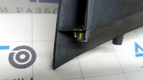 Front bumper center lip Kia Sorento 21-24 HEV, PHEV silver, cracks in fasteners, scratches