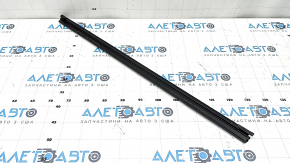 Inner glass seal for the rear left door of a Kia Sorento 21-23 HEV, PHEV