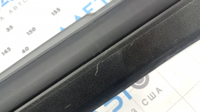 Right side sill for Kia Sorento 21-25 HEV, PHEV with seal and mudguard, scratches