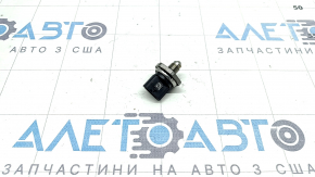 Kia Sorento 21-25 fuel pressure sensor on the rail
