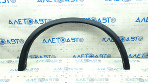 Nissan Rogue 14-20 front right fender arch trim scratches