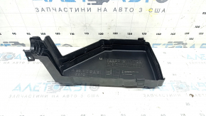 Nissan Rogue 23 underhood fuse box cover