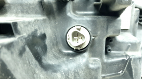 Nissan Rogue 17-LED front right headlight, broken guide, sand