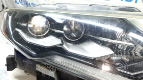 Nissan Rogue 17-LED front right headlight, broken guide, sand