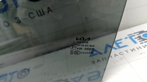 Kia Sorento 21-25 HEV rear left door glass, PHEV tinted