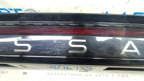 Nissan Ariya 23-25 center headlight scratches