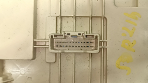 Kia Sorento 22-23 HEV under-dash fuse box