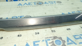 Lower front bumper molding for Nissan Rogue 17-20, chrome, sand, swollen chrome, broken mount