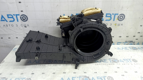 The bare heater housing and ventilation of the Alfa Romeo Giulia 18-23 without a car refrigerator.