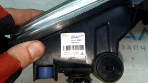 Right fog light for Nissan Rogue 17-20 (sand and scratches)
