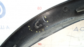 Front left fender arch trim for Nissan Rogue 14-20: structure, scratches, broken fasteners