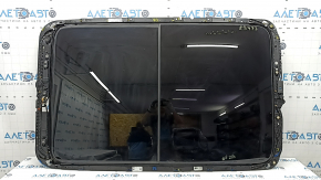 Audi Q5 80A 18-24 gray panoramic window assembly, ready for cleaning