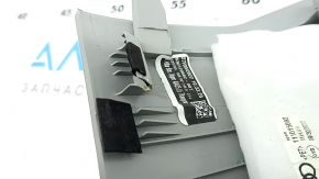 The rear pillar trim behind the left window of the Audi Q5 80A 18-24 is gray and needs cleaning. It is worn and has a broken mount. The mounts are broken.