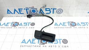 The rear view camera with the handle for the Audi Q5 80A 18-24 is broken.