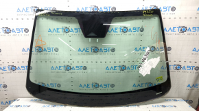 Hyundai Tucson 22-24 windshield with camera and humidity sensor
