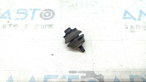 Honda CRV 20-22 hybrid tires, upper right inverter radiator support