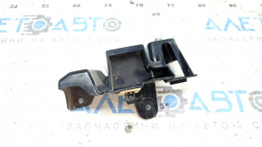 Front fender arch lining bracket, rear left, Honda CRV 17-22