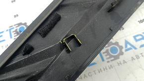 Left rear fender trim for Hyundai Tucson 22-25, matte chrome, broken fasteners, scratches