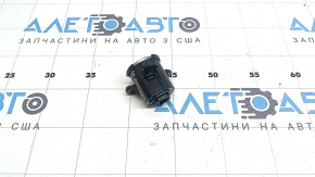 The Start/Stop button on a Hyundai Tucson 22-25 is worn out.