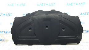 The hood insulation of the Audi A6 C8 19-24 is dented.