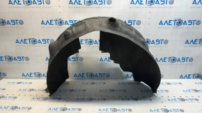 The rear right fender liner of a Volkswagen ID.4 21-25 has a broken fastener.