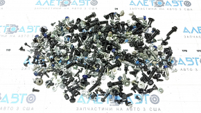 Incomplete interior hardware for Hyundai Tucson 22-24