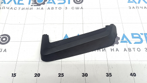 The left inner trunk lid light cover for a VW Jetta 19-24 has a broken mount.