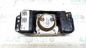 The Audi A6 C8 19-24 passenger airbag in the dashboard has a rusty piston.