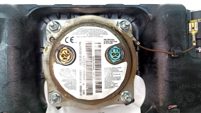 The Audi A6 C8 19-24 passenger airbag in the dashboard has a rusty piston.