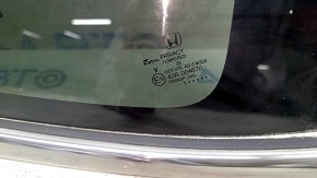 Rear right window glass, Honda CRV 17-22, tinted, scratches on molding, cut seal