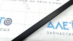 Right windshield molding for VW Jetta 19-24 scratches