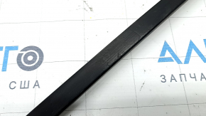 Right windshield molding for VW Jetta 19-24 scratches