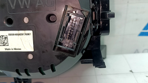 VW Jetta 19-19 193k instrument cluster, scratches