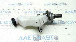 Hyundai Tucson 22-25 2.5 Master Brake Cylinder with Reservoir and Cap