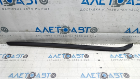 Right windshield molding for Audi E-Tron 19-23 scratches