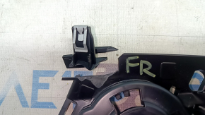 The right dashboard speaker grille bracket for the Audi E-Tron 19-23 is broken off.