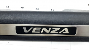 Front right door sill trim for Toyota Venza 21-24, black, chrome insert, scratches, corrosion, dents on the chrome trim