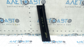 Toyota Venza 21-24 front side door trim, scratches, broken mount