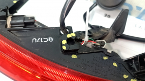 Left outer wing light for Toyota Venza 21-24: broken mount, cracked housing, scratches