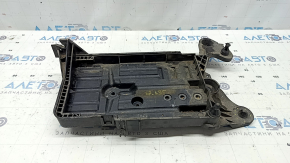 VW Jetta 19-26 battery tray mount broken