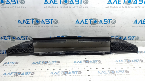 Lower radiator duct cracks for Audi E-Tron 19-23