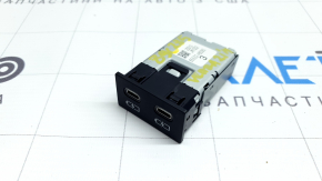 Toyota Venza 21 Type-C Charger Connectors - Scratches