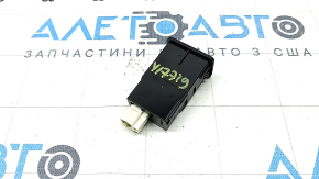 Mercedes A-Class V177 19-22 Front Center Console USB Hub, 1 Type-C