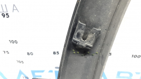 Front left fender arch trim for VW Tiguan 18-22: structure, broken fasteners, scratches